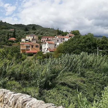 La Torretta Di Piero Con Terrazzi E Parcheggio Privato Citra Zero Zero Ottanta 31lst0282 Apartment