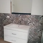 La Torretta Di Piero Con Terrazzi E Parcheggio Privato Citra Zero Zero Ottanta 31lst0282 * Imperia
