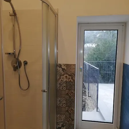 La Torretta Di Piero Con Terrazzi E Parcheggio Privato Citra Zero Zero Ottanta 31lst0282 Apartament Imperia