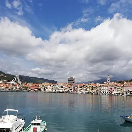 La Torretta Di Piero Con Terrazzi E Parcheggio Privato Citra Zero Zero Ottanta 31lst0282