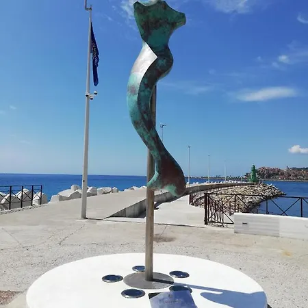 La Torretta Di Piero Con Terrazzi E Parcheggio Privato Citra Zero Zero Ottanta 31lst0282