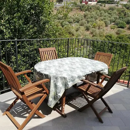 La Torretta Di Piero Con Terrazzi E Parcheggio Privato Citra Zero Zero Ottanta 31lst0282 Апартаменты