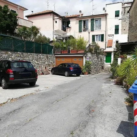 Apartment La Torretta Di Piero Con Terrazzi E Parcheggio Privato Citra Zero Zero Ottanta 31lst0282 *