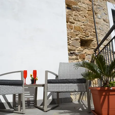 Appartamento La Torretta Di Piero Con Terrazzi E Parcheggio Privato Citra Zero Zero Ottanta 31lst0282