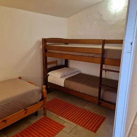 Apartment La Torretta Di Piero Con Terrazzi E Parcheggio Privato Citra Zero Zero Ottanta 31lst0282 *